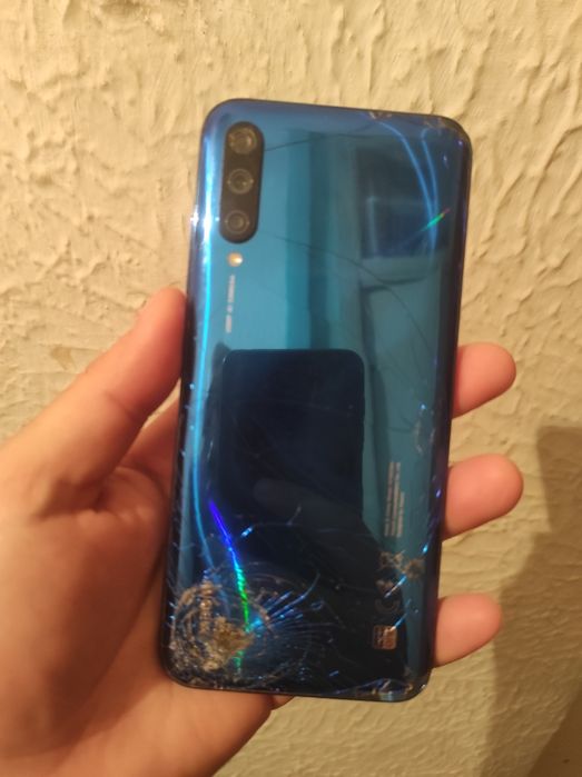 Продам Xiaomi Mi A3