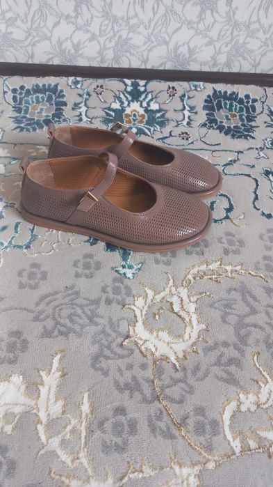 Женская обувь ,кожа