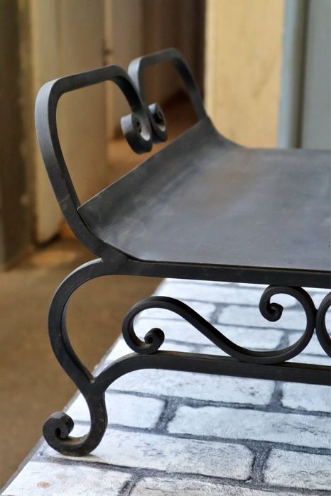 Стойка за дърва, Ръчно ковано желязо