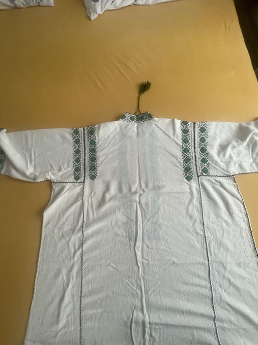 Cămașă ie  tradițională populara