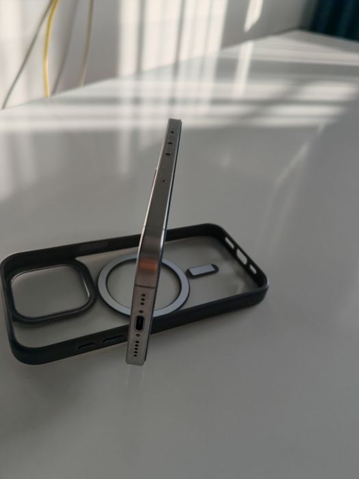 iPhone 15 pro impecabil