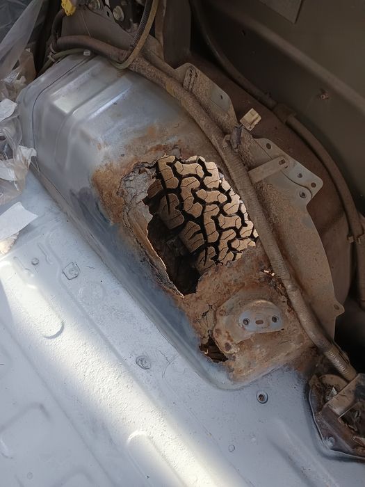 Servicii de tinichigerie/sudură auto