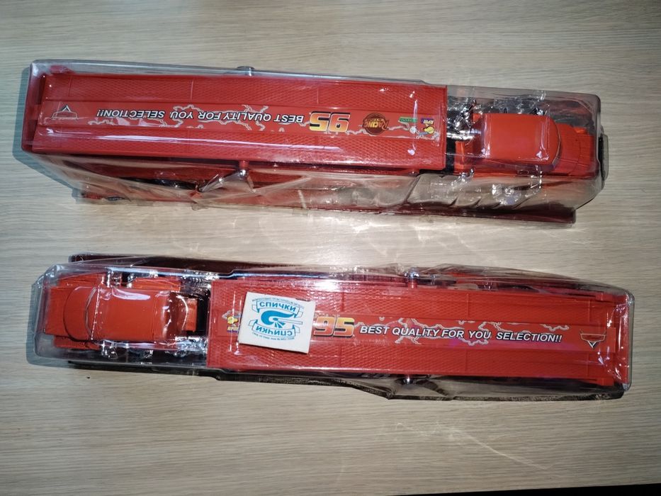 Питкин, Акула, Машинки трейлер маквин с инерционым движением. Новые