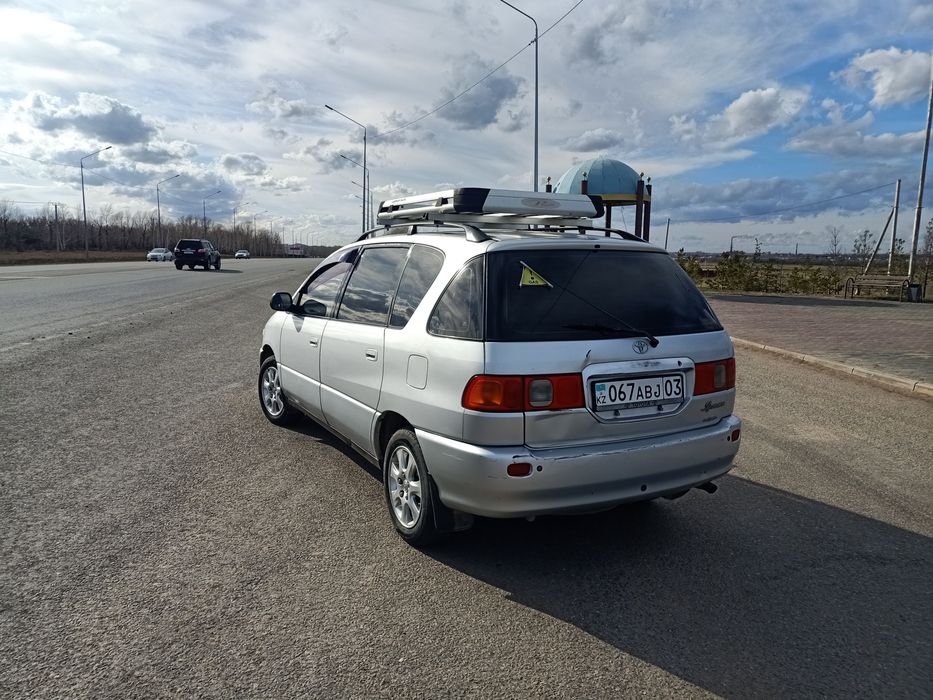 Продам Тойота ипсум