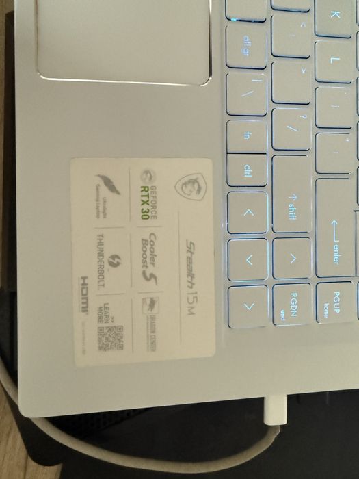 Laptop Gaming Msi Stealth 15m white edition