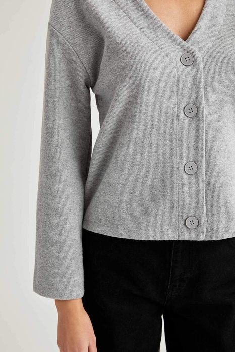 кофта теплая серая