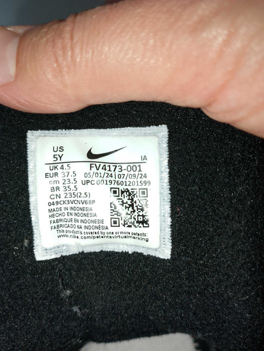 Зимни обувки Nike, номер 37.5