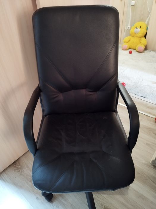 Продам офисное кресло