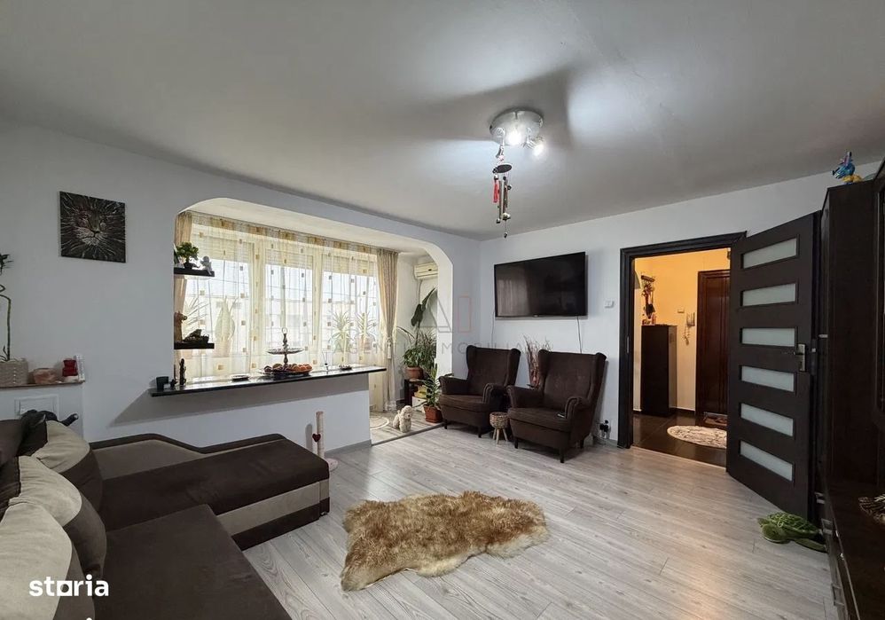SUPER OPORTUNITATE!!! Apartament 3 camere, vedere panoramica!