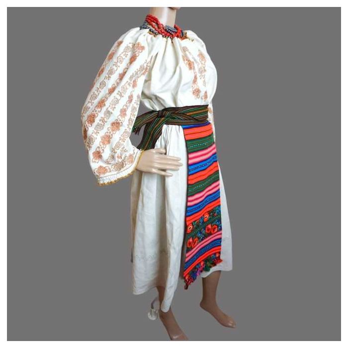 Costum popular vechi din Bistrita Nasaud masura M-L