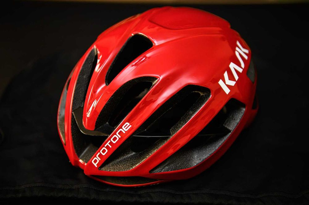 kask protone L ( 58-62cm )
