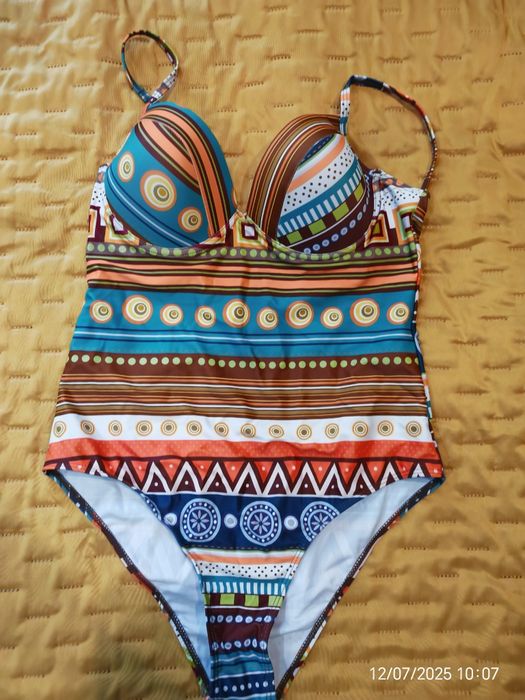 Цял бански размер М