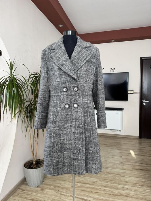 Висококачестено вълнено палто