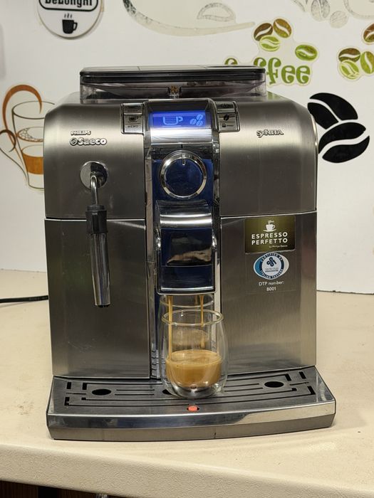 Кафемашина кафе автомат Saeco Syntia с гаранция