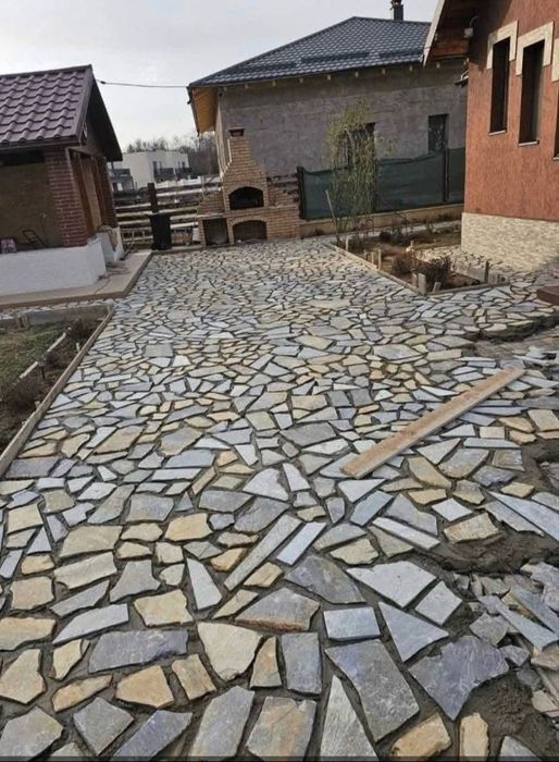 Vand si montez piatra naturala oriunde in tara