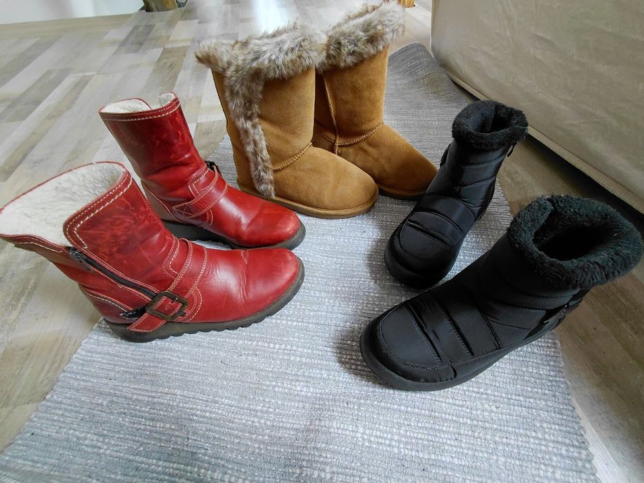 Se vând 3 perechi de cizme damă – mărimea 37