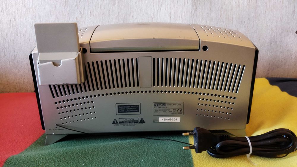 Radio CD 2.1 subwoofer cu telecomanda Teac LT-1