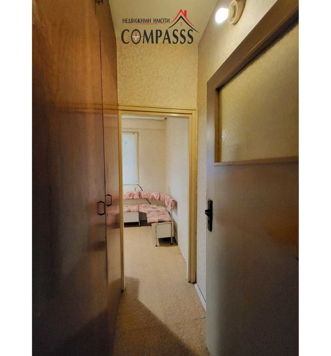 Продава се Едностаен апартамент в Добрич, Христо Ботев - 42 кв.м за 704 €/кв.м - Снимка #3