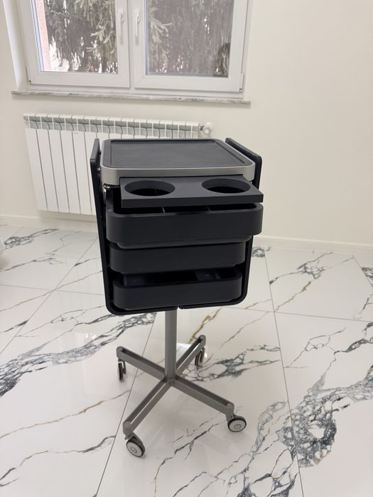 Ucenic pentru coafor