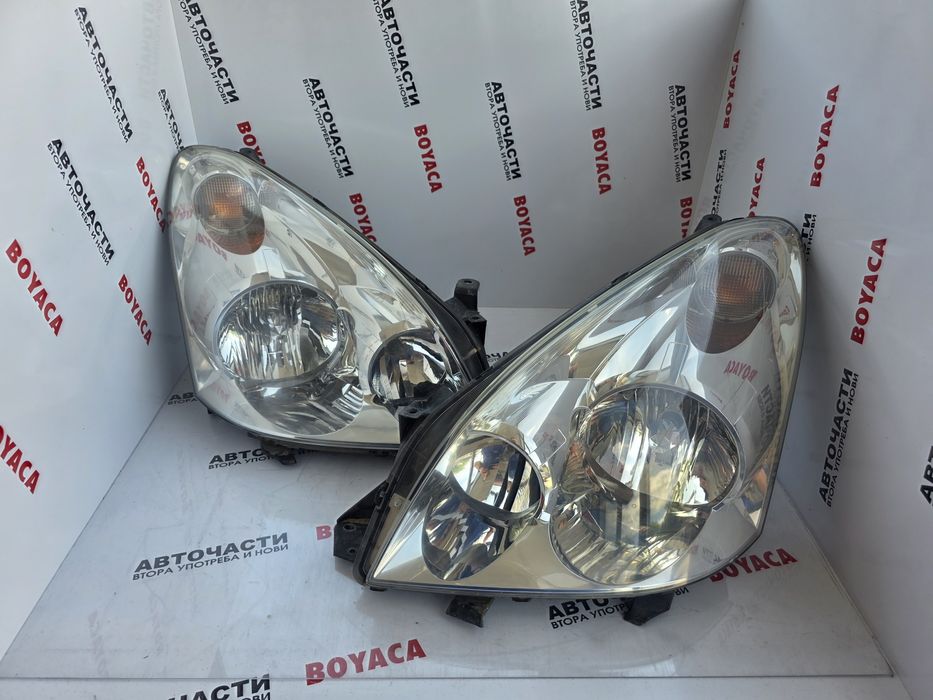 Фарове Toyota Corolla Verso 04-07г