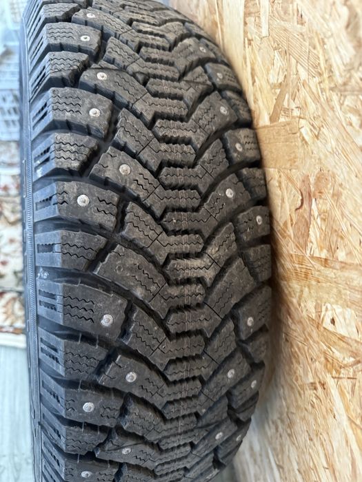 Продам резину шипы