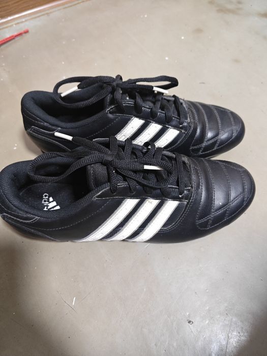 Продам кроссовки adidas