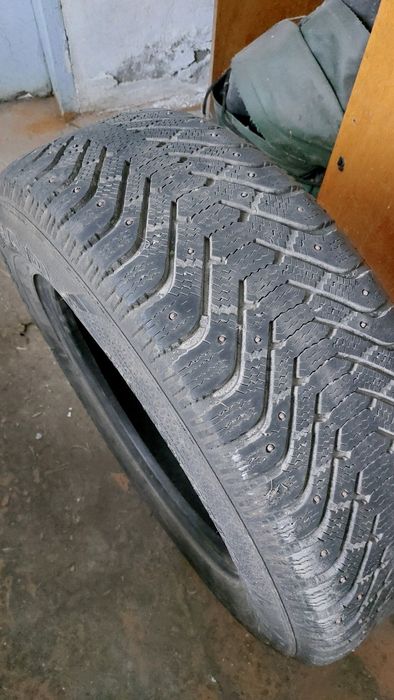 235/65 R17 Goodyear