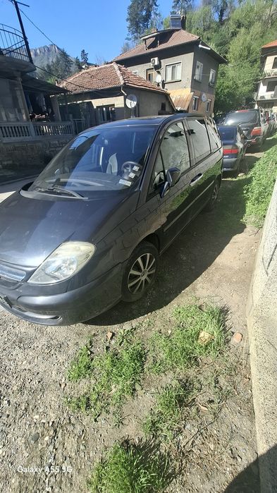 Строен С8 2005година