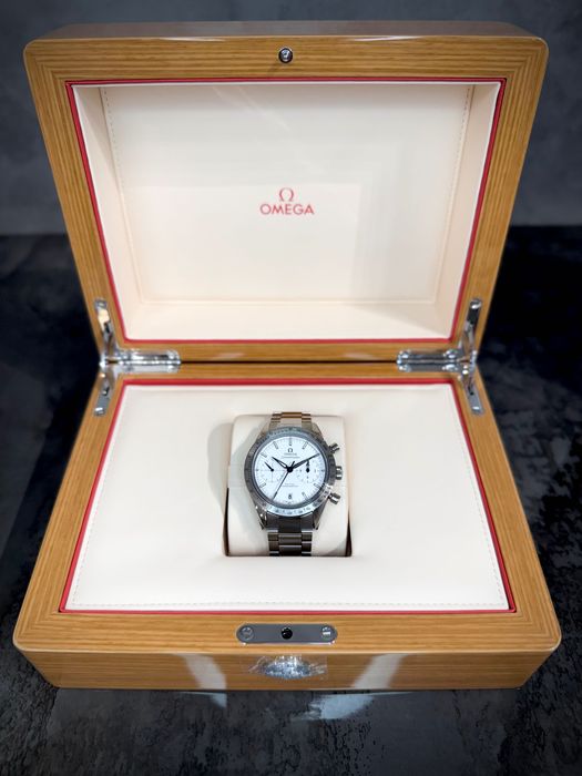 Omega Speedmaster 57 - GIULIAN Sofia