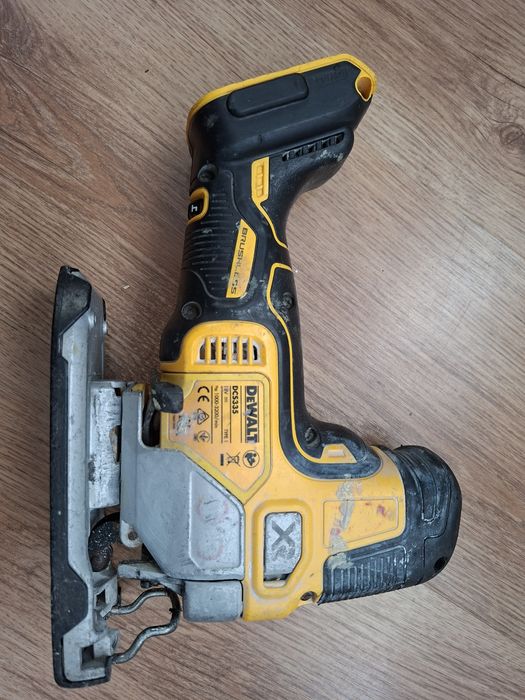 Vand Dewalt dcs 335