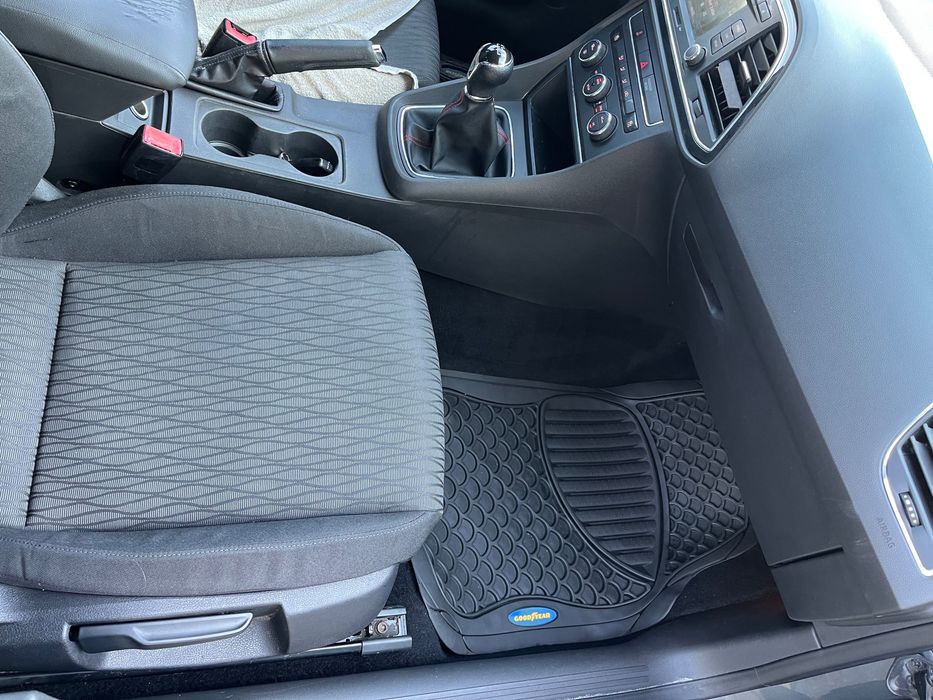 Vând Seat Leon 2015