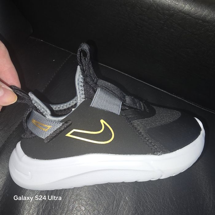 Детские кроссовки nike