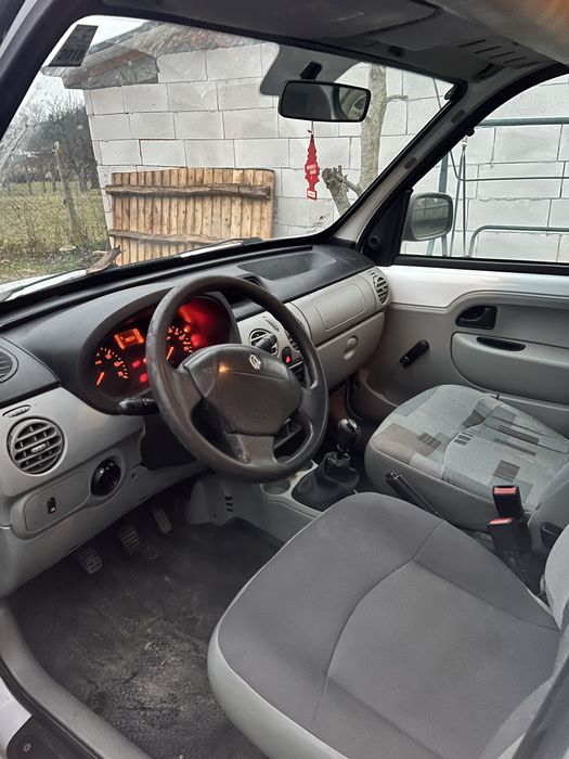 Vand  renou kangoo 1.2 benzina