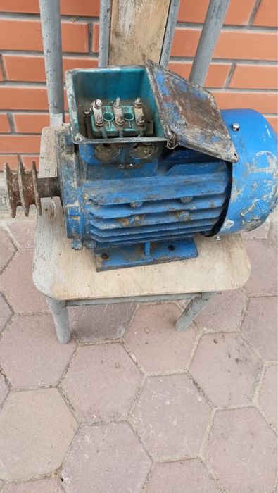 Электродвигатель