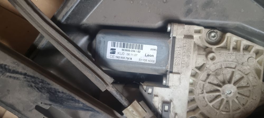 Seat Leon macarale geam si radio CD