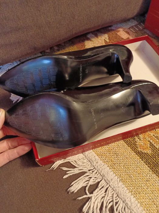 Туфли женские черные лаковые кожаные