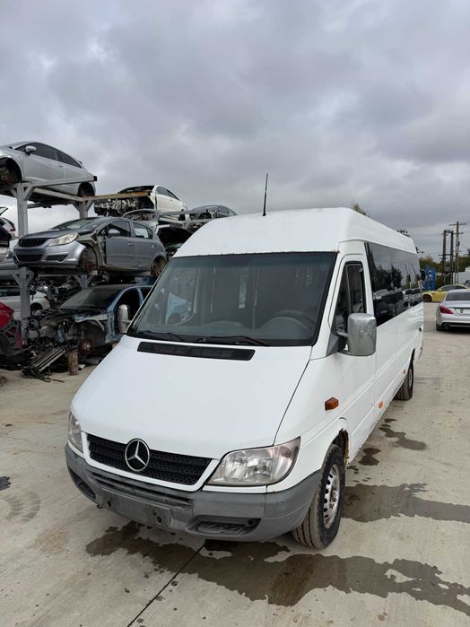 Dezmembrez Mercedes Sprinter 311, 313, W903 2.2 CDI OM611
