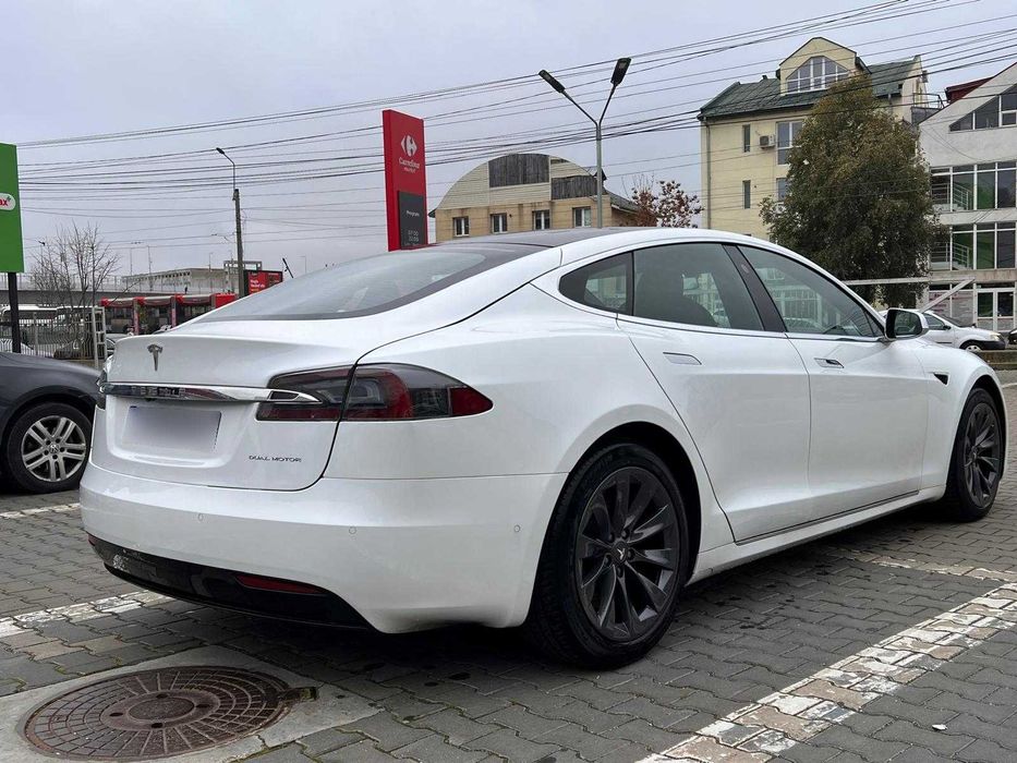 Tesla Model S Long Range 4X4 2020 TVA deductibil