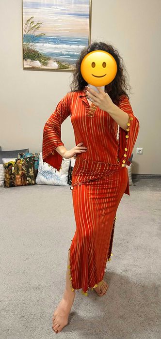 Фолклорен костюм за ориенталски танци - червена галабея