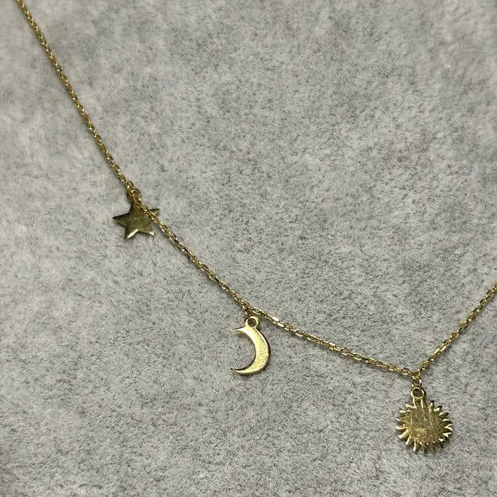 Colier din Aur 14K cu Soare, Lună și Stele – Design Celestial