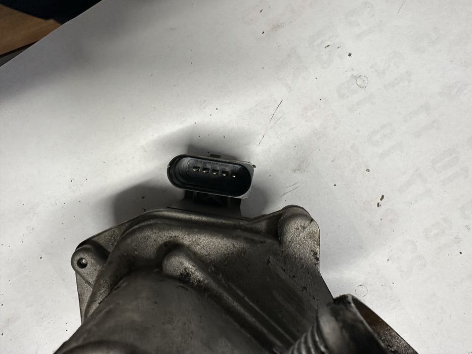 03L 128 0630 Дросел за 1.6tdi VW,Seat,Skoda след 2010г.!