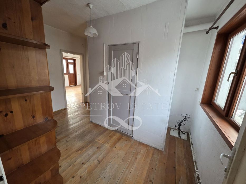 Продава се Къща в Велинград - 300 кв.м за 363 €/кв.м - Снимка #8