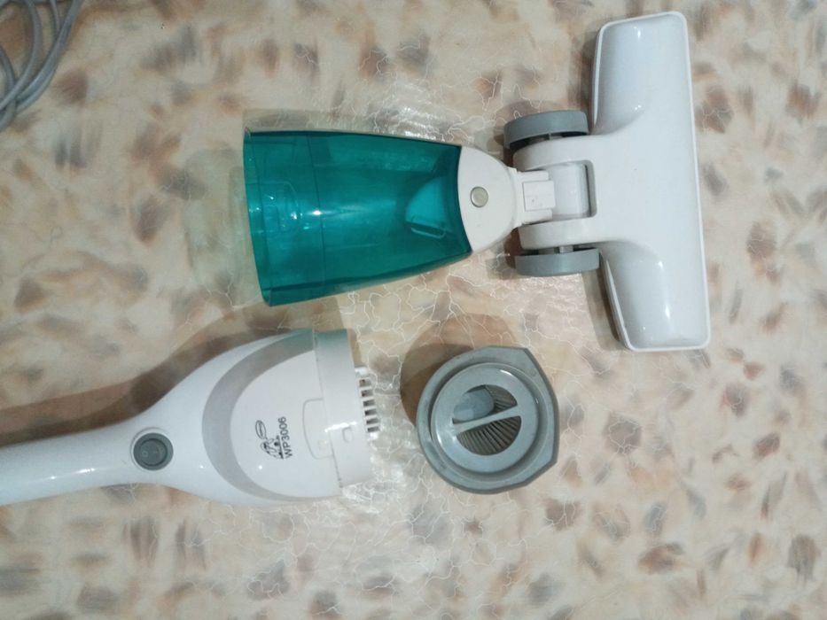 Пылесос вертикальный б/у