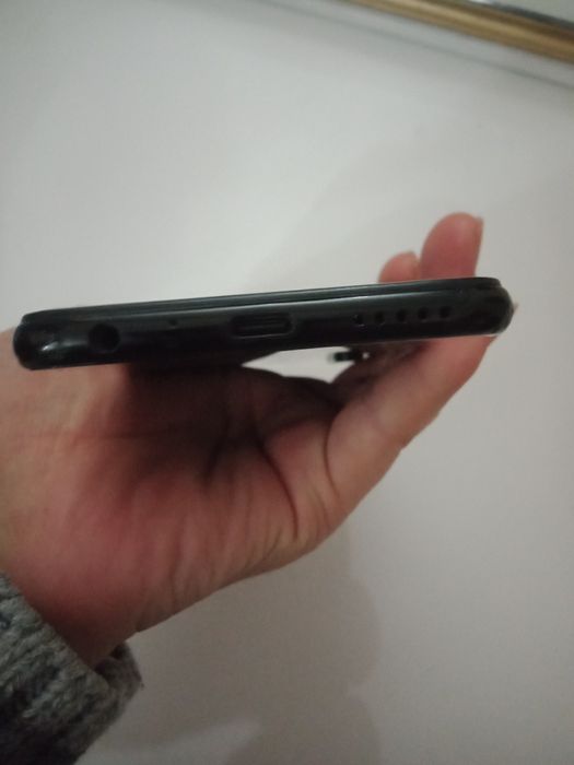 Редми нот 8  4/64 гб