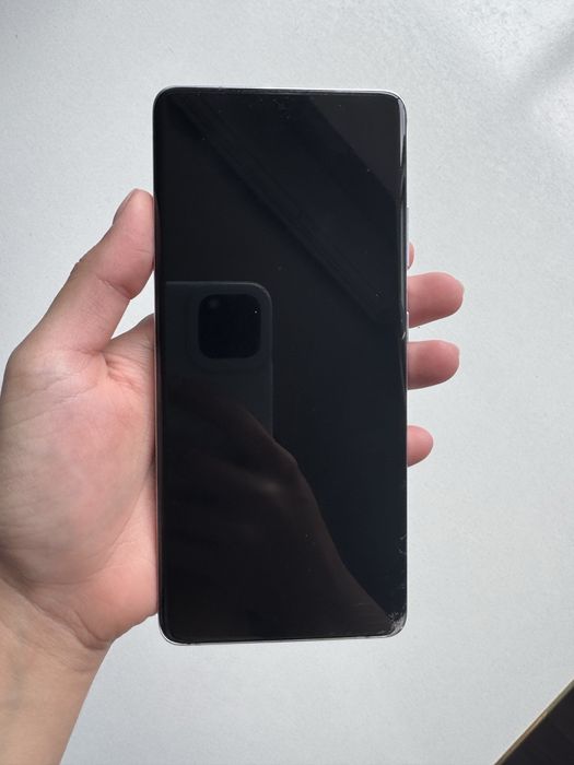 Продам Samsung S21 Ultra 5G