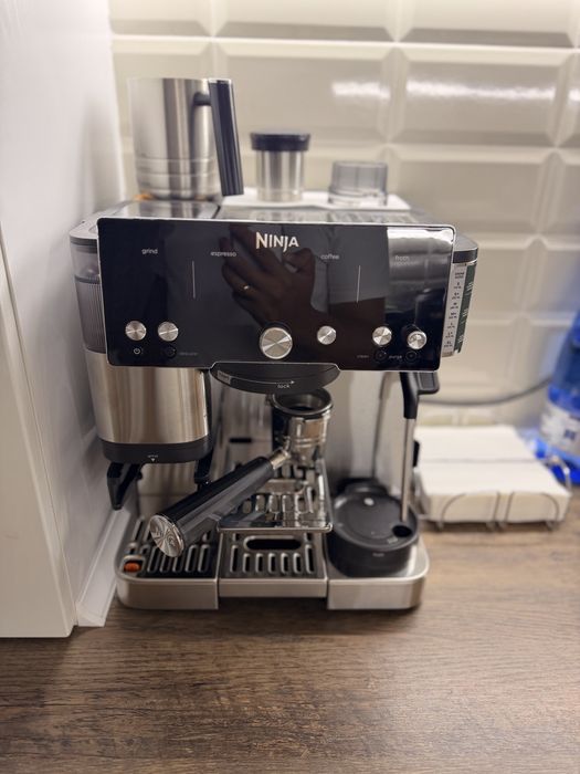 Кафемашина NINJA ES501EU Luxe Essential