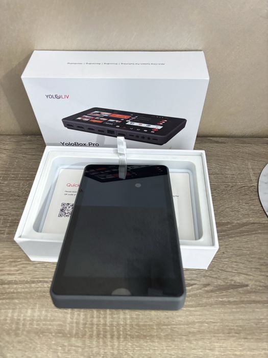 на живо предаване Yolobox Pro