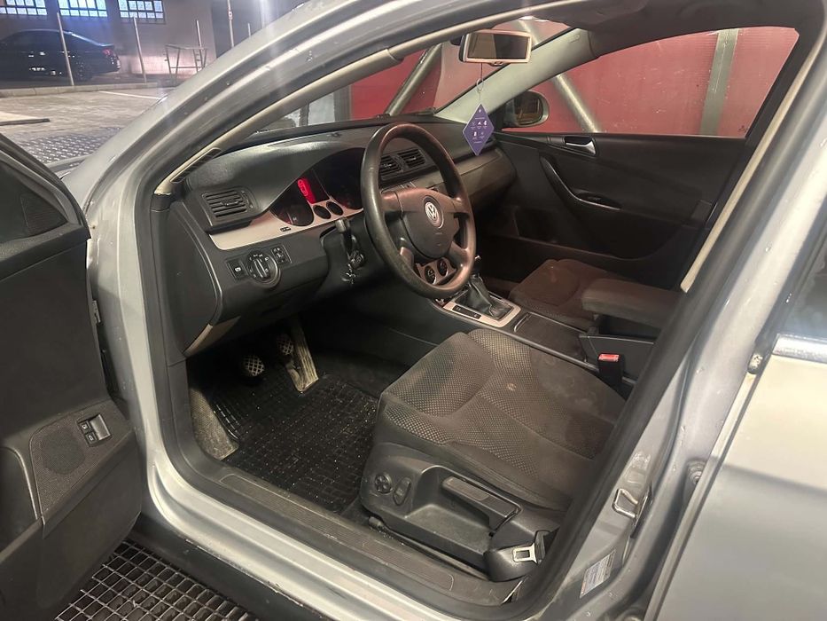Vând   Passat B6