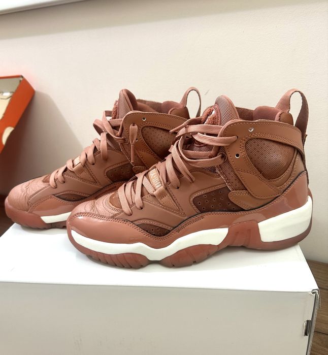 Nike Jordan Jumpman Two Trey - Coral