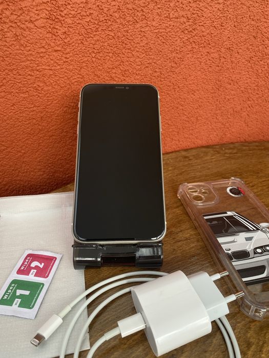 Iphone 11 128gb бял white перфектен